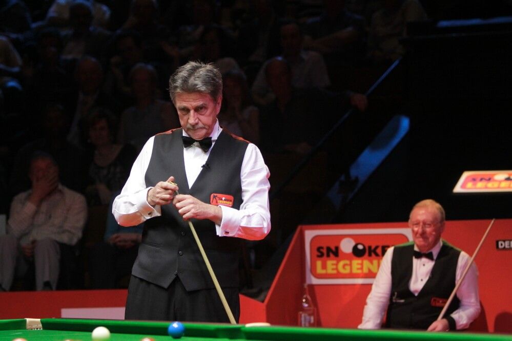 Cliff Thorburn at the table during a Legends event at the Crucible