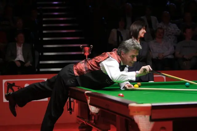Across the table, Legends at the Crucible, 2011
